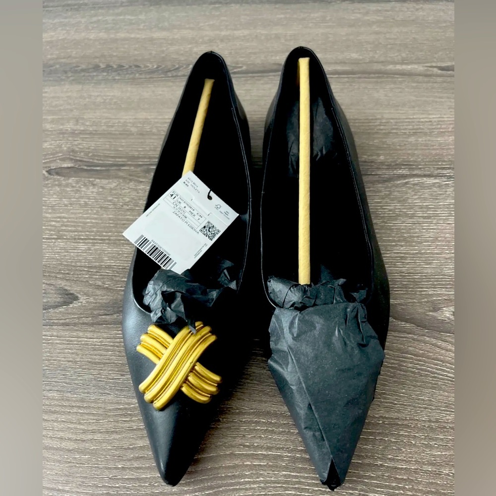 Mango flat leather black shoes woman size 9.5